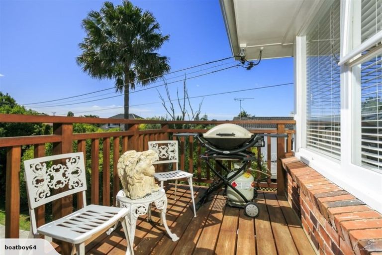 Photo of property in 1/16a Belmont Terrace, Milford, Auckland, 0620