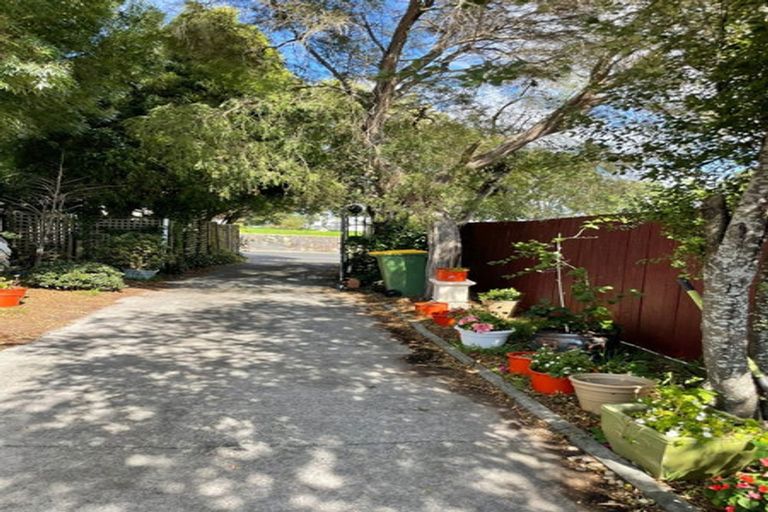 Photo of property in 50 Highland Park Drive, Highland Park, Auckland, 2010