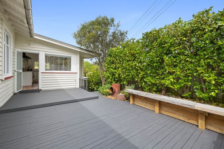 Photo of property in 61 Frankley Road, Westown, New Plymouth, 4310