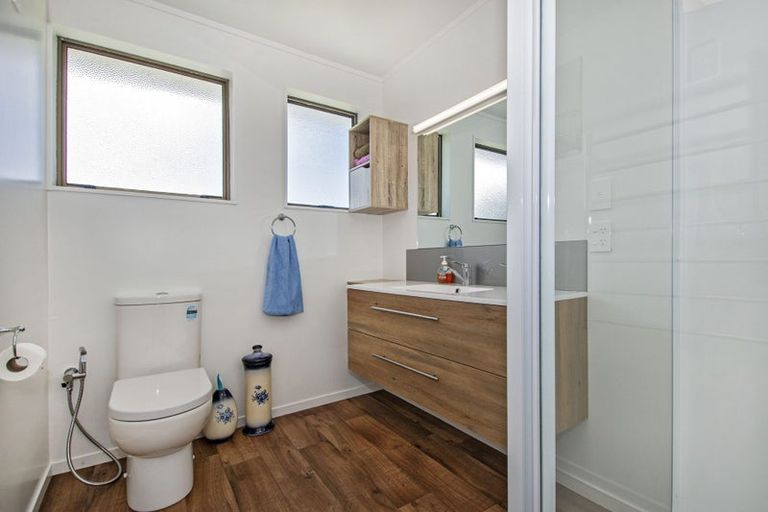 Photo of property in 326 One Tree Point Road, One Tree Point, 0118