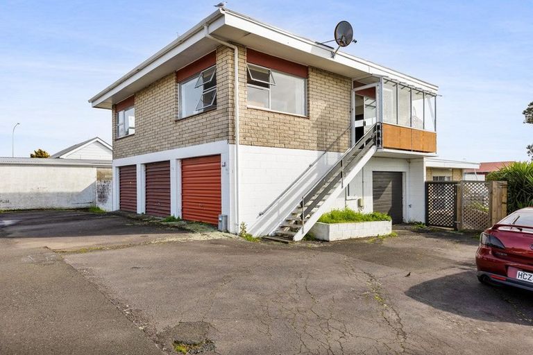 Photo of property in 4/194 Powderham Street, New Plymouth, 4310