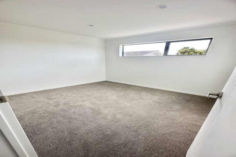 Photo of property in 4/11 Celeste Place, Totara Vale, Auckland, 0627