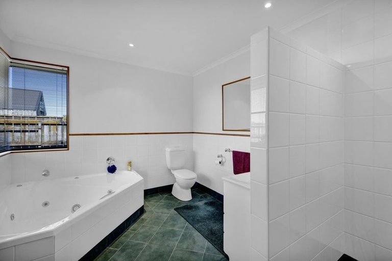 Photo of property in 268 Waihi Road, Hawera, 4673