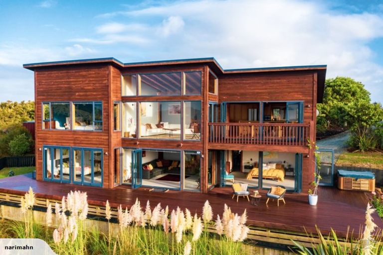 Photo of property in 80 Rarangi Heights, Parua Bay, Onerahi, 0192