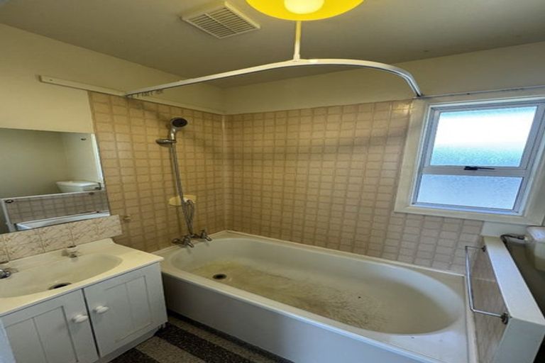 Photo of property in 2/118 Estuary Road, South New Brighton, Christchurch, 8062