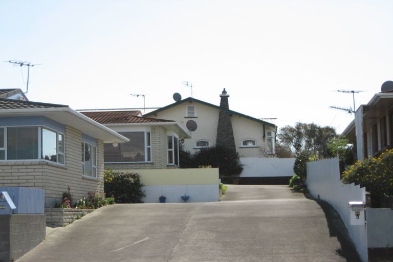 Photo of property in 66 Tukapa Street, Westown, New Plymouth, 4310