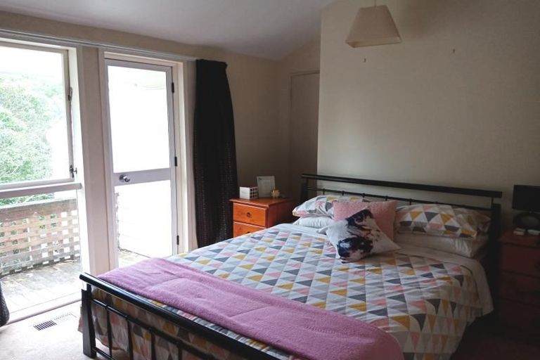 Photo of property in 85 Tirohanga Road, Tirohanga, Lower Hutt, 5010