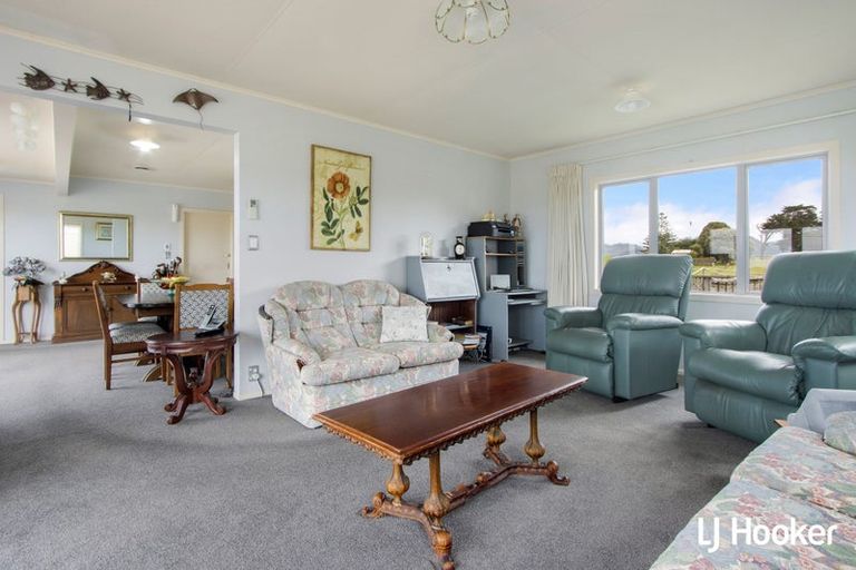 Photo of property in 126 Seaforth Road, Waihi Beach, 3611