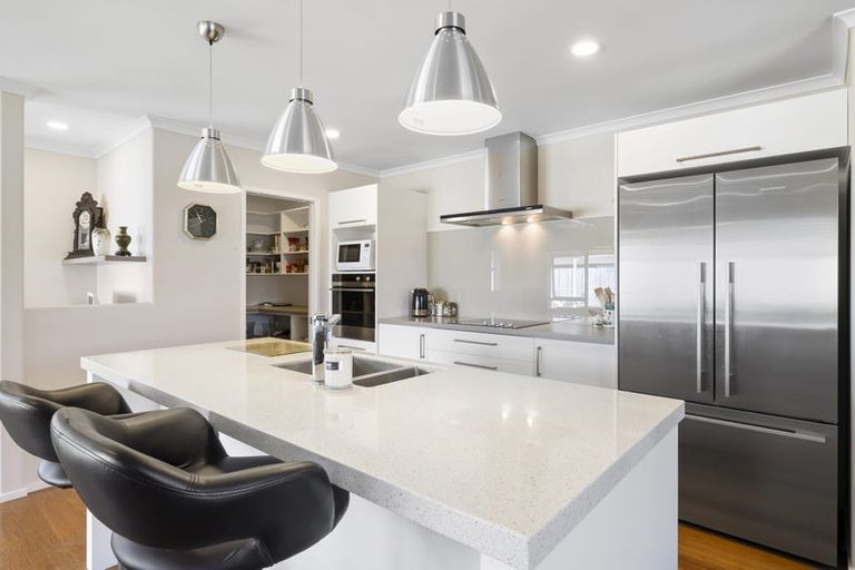 Photo of property in 7 Ryder Drive, Waiwhakaiho, New Plymouth, 4312