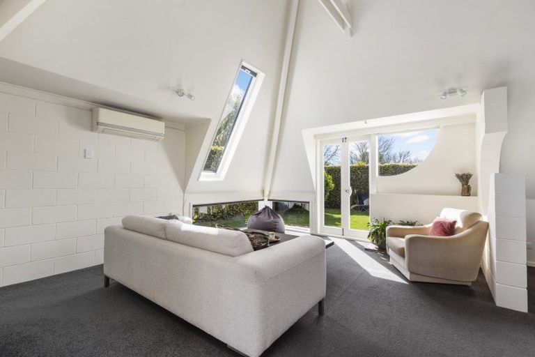 Photo of property in 2 Marnane Terrace, St Andrews, Hamilton, 3200