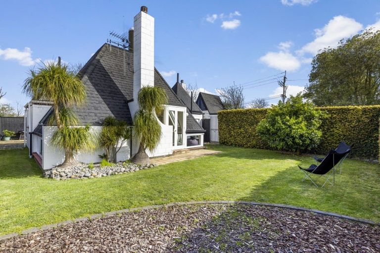 Photo of property in 2 Marnane Terrace, St Andrews, Hamilton, 3200