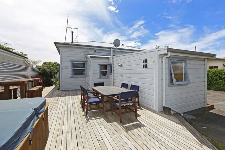 Photo of property in 410 Lascelles Street, Saint Leonards, Hastings, 4120