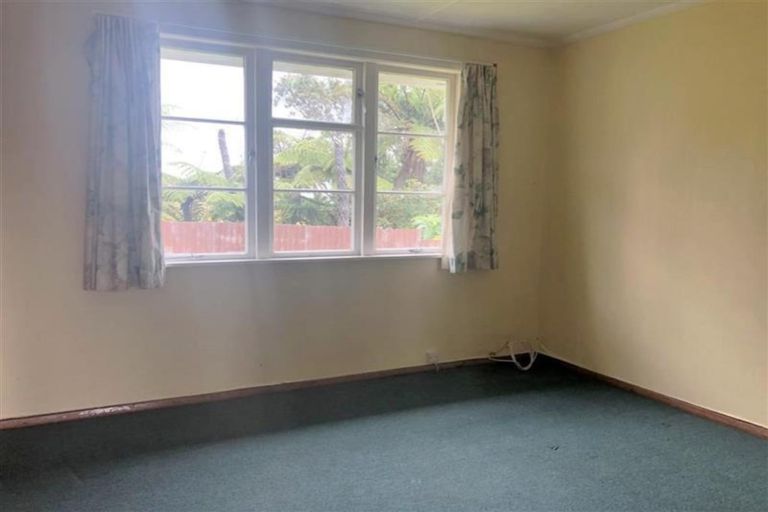 Photo of property in 1/12a Walsh Road, Westown, New Plymouth, 4310