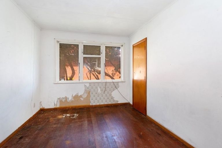 Photo of property in 48 Driver Crescent, Cannons Creek, Porirua, 5024