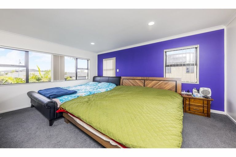 Photo of property in 8 Bellshill Close, Wattle Downs, Auckland, 2103