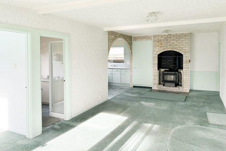 Photo of property in 18 Lake Terrace Road, Little River, 7591