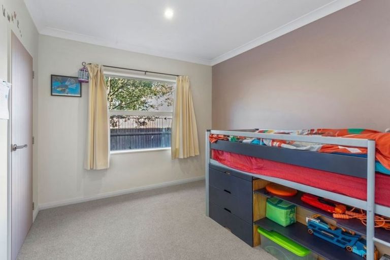 Photo of property in 70 Rowse Street, Rangiora, 7400