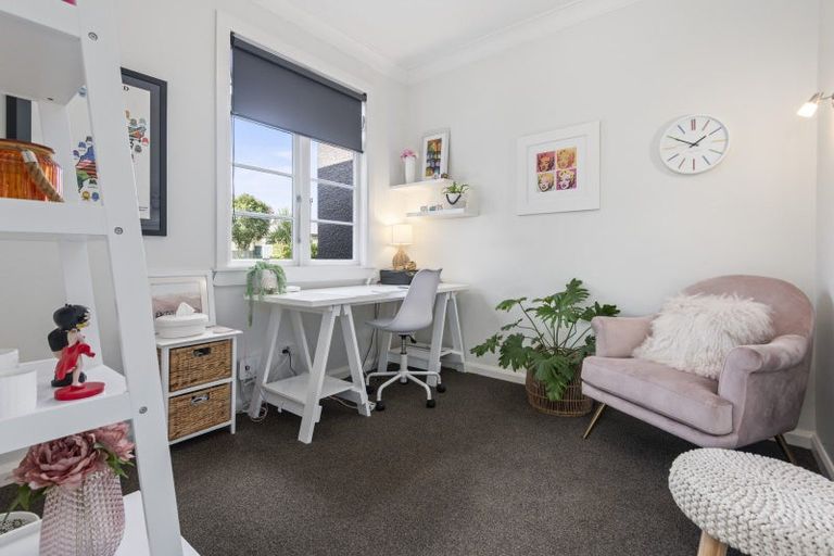 Photo of property in 10 Trent Avenue, Hokowhitu, Palmerston North, 4410