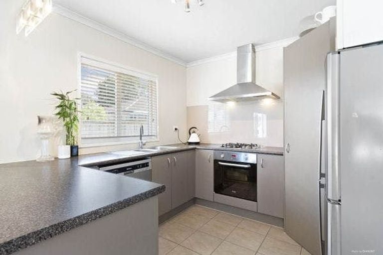 Photo of property in 3a Ascot Avenue, Henderson, Auckland, 0610