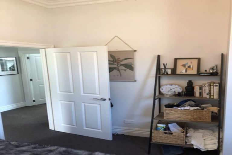 Photo of property in 57 Pirie Street, Mount Victoria, Wellington, 6011