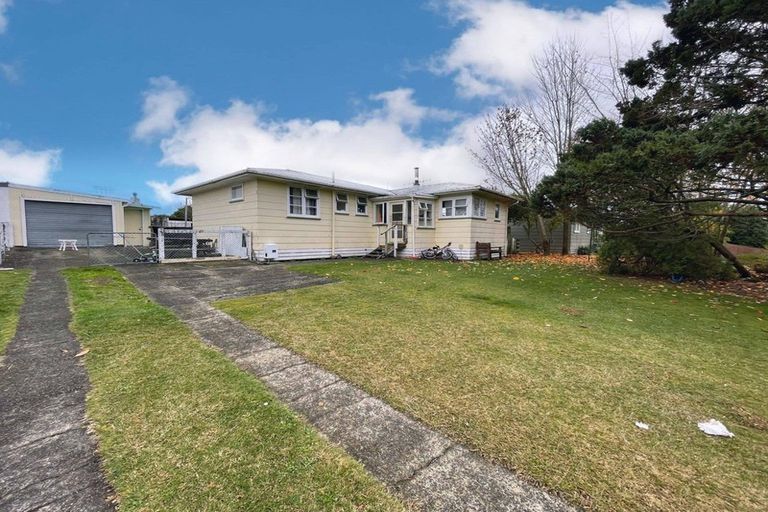 Photo of property in 261 Balmoral Drive, Tokoroa, 3420