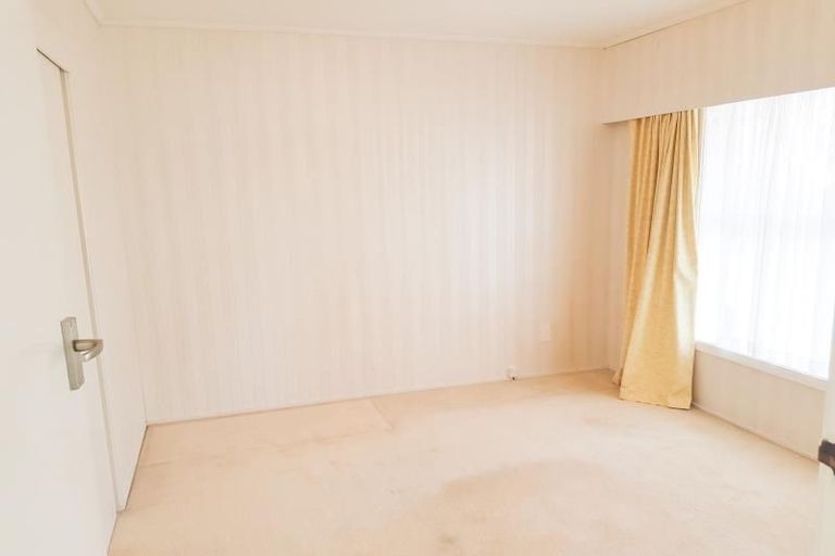 Photo of property in 1/242 Onewa Road, Birkenhead, Auckland, 0626