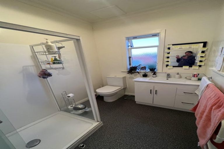 Photo of property in 7 Hauraki Street, Karori, Wellington, 6012