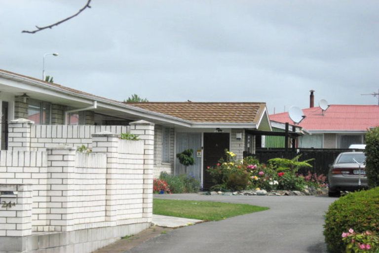 Photo of property in 1/24 Toorak Avenue, Avonhead, Christchurch, 8042