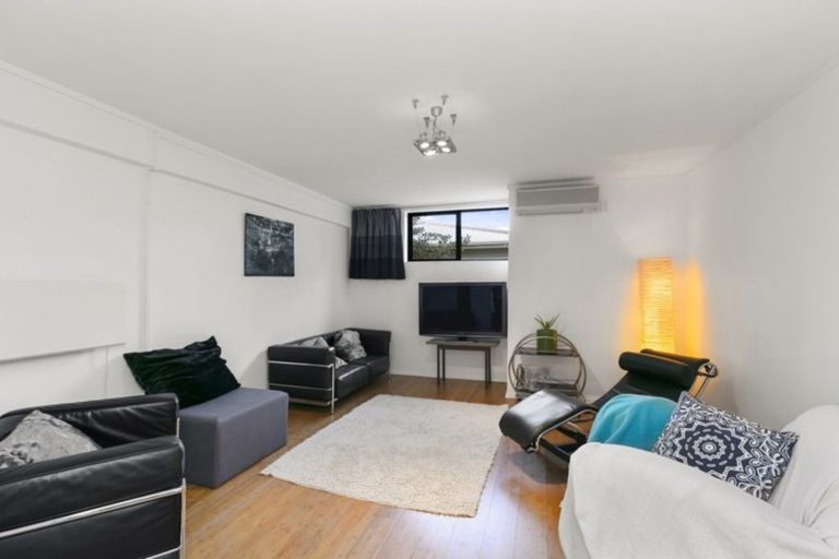 Photo of property in 77a Miramar North Road, Miramar, Wellington, 6022