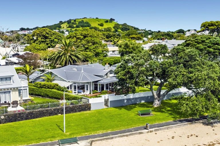 Photo of property in 52 Cheltenham Road, Devonport, Auckland, 0624