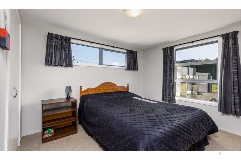 Photo of property in 84 Timaru Road, Waimate, 7924