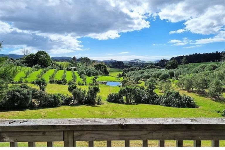 Photo of property in 17 Old Waipu Road North, Mangawhai, Kaiwaka, 0573