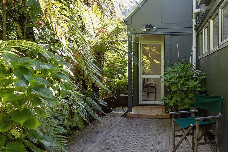 Photo of property in 16 Brunette Drive, Acacia Bay, Taupo, 3330