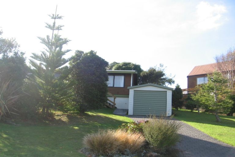 Photo of property in 111 Discovery Drive, Whitby, Porirua, 5024