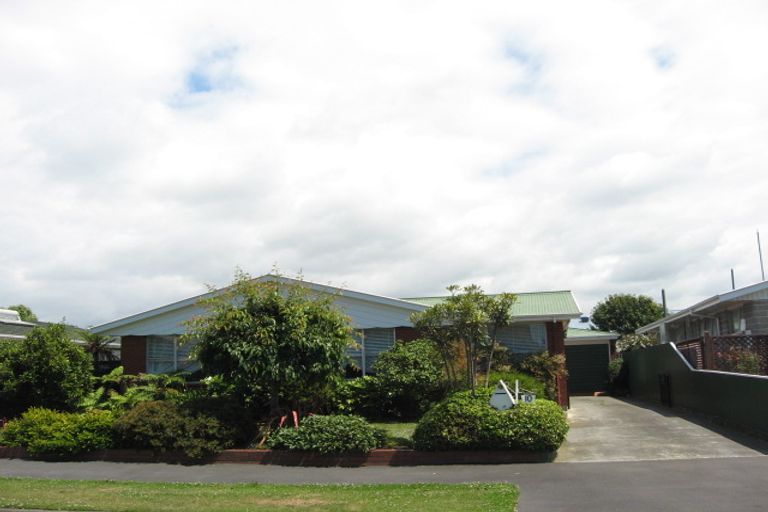 Photo of property in 10 Gow Place, Woolston, Christchurch, 8062