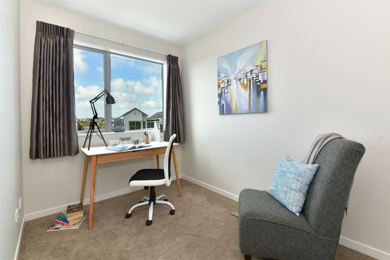 Photo of property in 23 Galbraith Greens, Silverdale, 0932