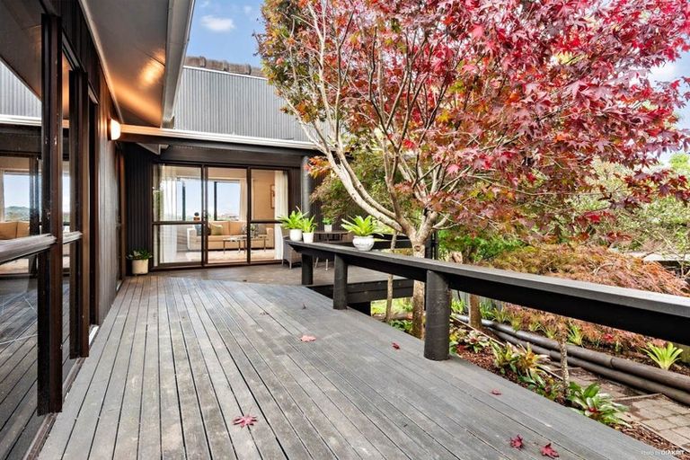 Photo of property in 170 Sturges Road, Henderson, Auckland, 0612