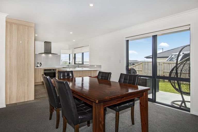 Photo of property in 31 Kitemaunga Avenue, One Tree Point, 0118