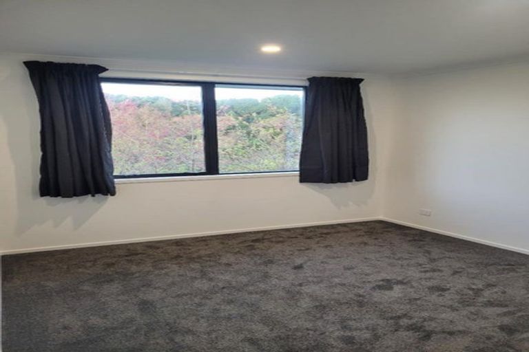 Photo of property in 107a Seaview Road, Westown, New Plymouth, 4310