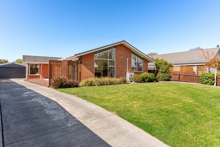 Photo of property in 61 Karnak Crescent, Russley, Christchurch, 8042