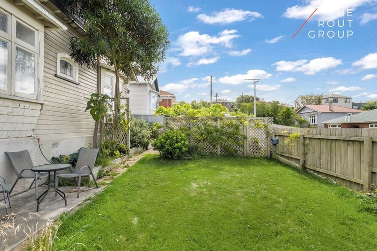 Photo of property in 127 Oakwood Avenue, Balaclava, Dunedin, 9011