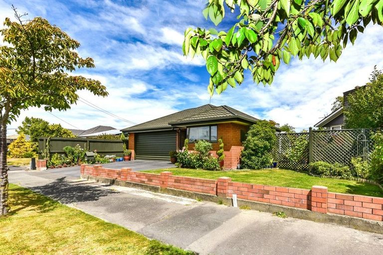 Photo of property in 41 Chedworth Avenue, Bishopdale, Christchurch, 8053