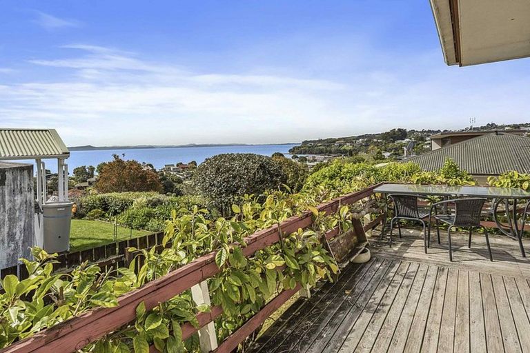 Photo of property in 3 Leal Place, Manly, Whangaparaoa, 0930