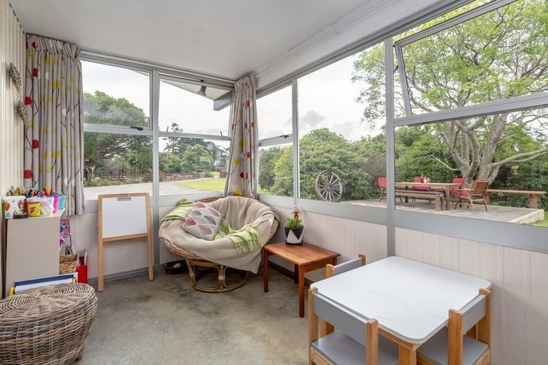 Photo of property in 22 Tiratu Road, Dannevirke, 4976