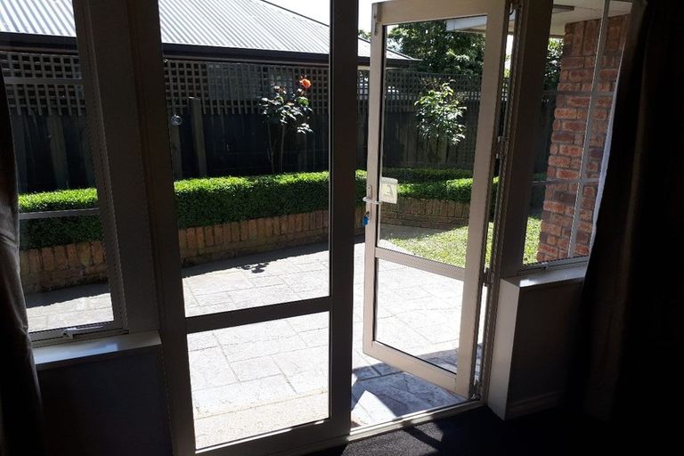 Photo of property in 10 Parade Court, Addington, Christchurch, 8024