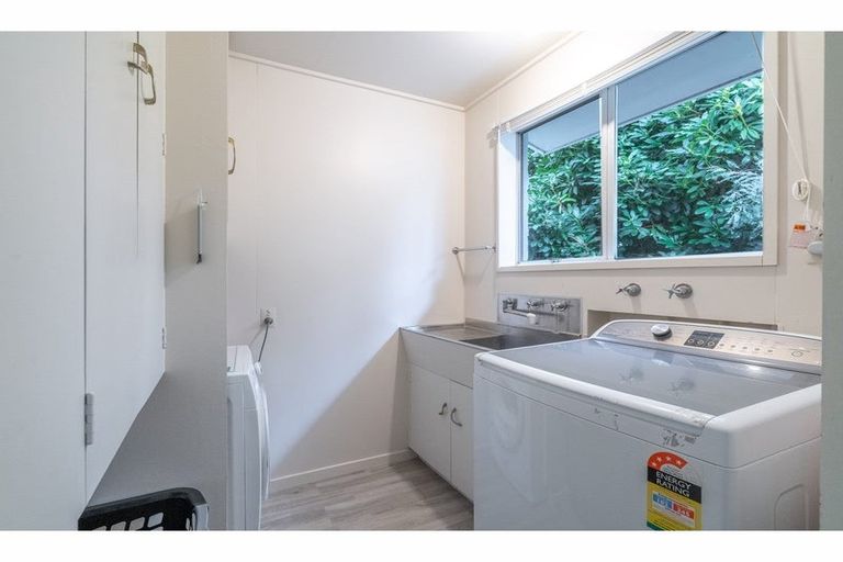 Photo of property in 21 Lewis Street, Gore, 9710