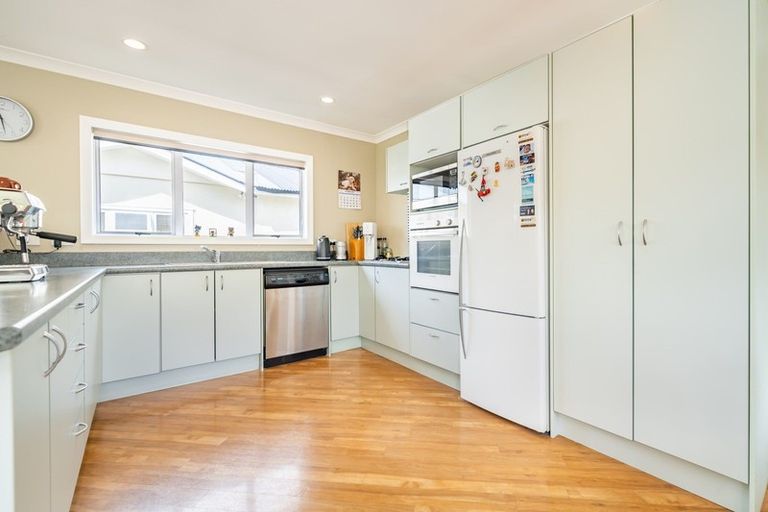 Photo of property in 94 Gibbons Street, Ebdentown, Upper Hutt, 5018