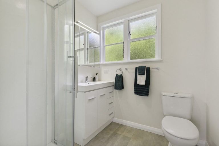 Photo of property in 31 Montgomery Avenue, Karori, Wellington, 6012