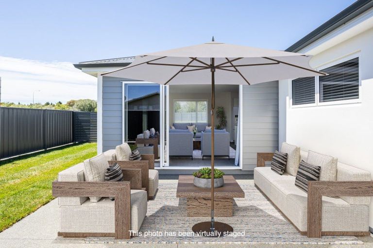 Photo of property in 19 George Yee Place, Taradale, Napier, 4112