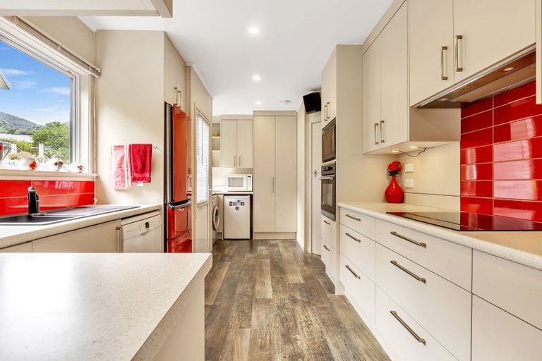 Photo of property in 11a Rainbow Drive, Atawhai, Nelson, 7010